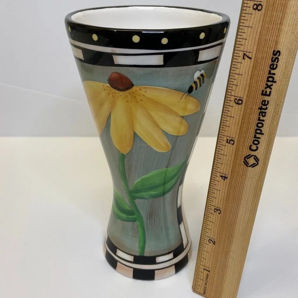 Vintage - Crazy Mountain, Hand Painted Vase‎